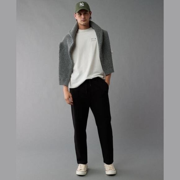 American Eagle AE Men’s White AE Logo Graphic T-Shirt/Tee | NEW/NWT!! - Picture 2 of 13